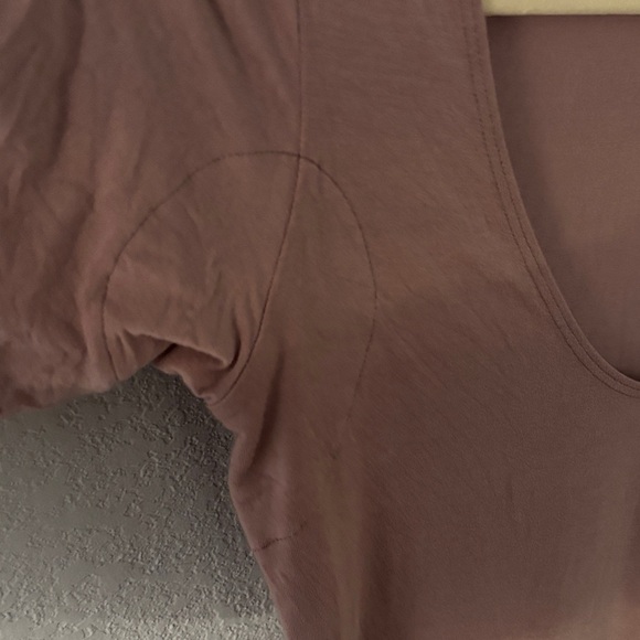 NWOT Numi Signature Undershirt in Toffee - Picture 3 of 6